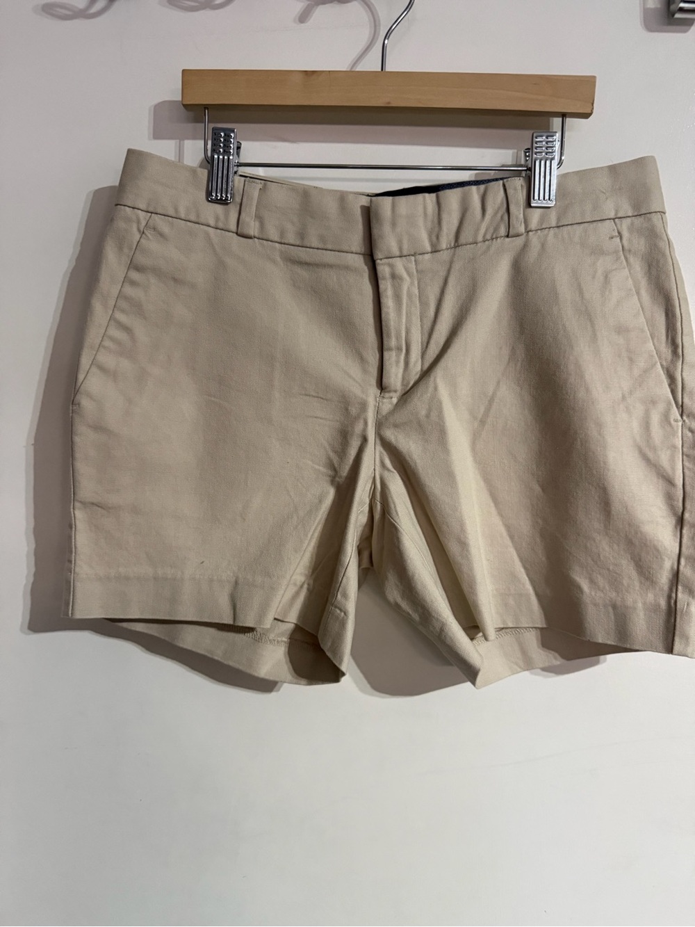 BNWT Women’s Banana Republic 5” Khaki Shorts Size 0